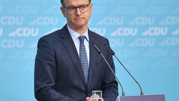 CDU-Generalsekretär begrüßt Bürgergeld-Reform für Ukrainer