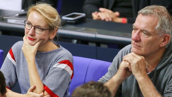 Linken-Chefs wollen Kriegsdienstverweigerern helfen