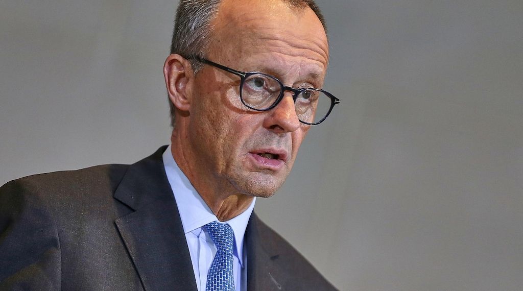 Merz spricht mit Tusk über Sabotageakt auf polnische Bahntrassen