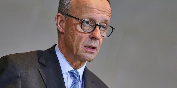 Merz spricht mit Tusk über Sabotageakt auf polnische Bahntrassen