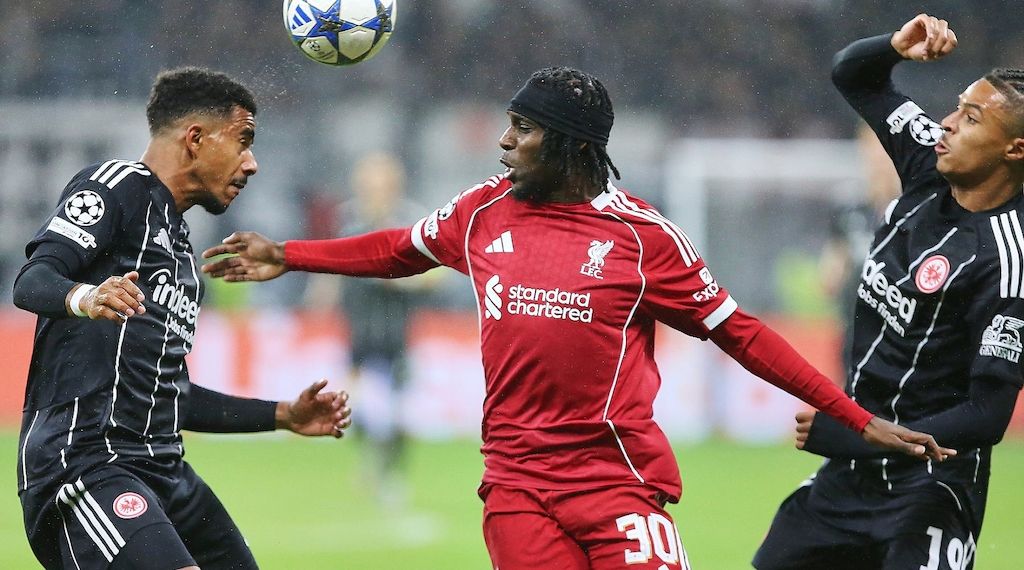 CL: Liverpool deklassiert Frankfurt - FC Bayern siegt souverän