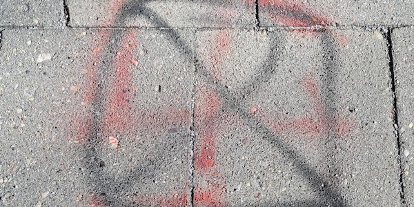 Polizei in Brandenburg: Innerhalb von 12 Wochen 694 rechtsextreme Straf- und Gewalttaten