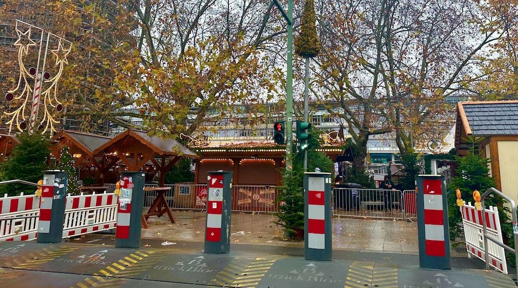 Berliner Weihnachtsmarkt an Gedächtniskirche verstärkt Sicherheit