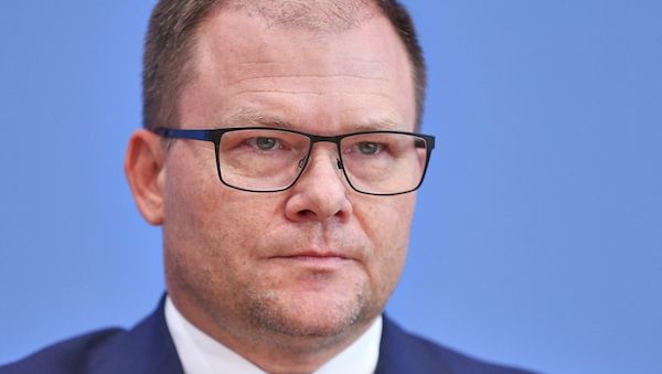 Schneider pocht auf klare Pläne für fossile Energie bei Klimagipfel