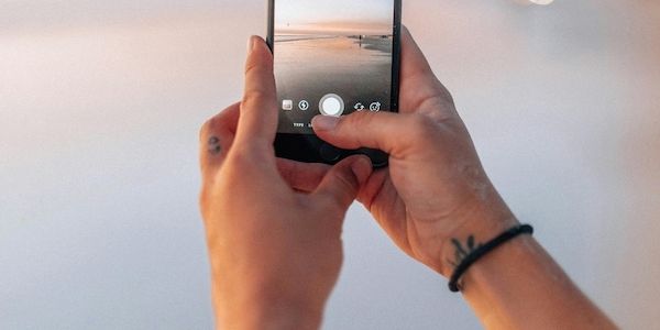 ARAG Experten mit Antworten aus der schimmernden Welt der Selfies