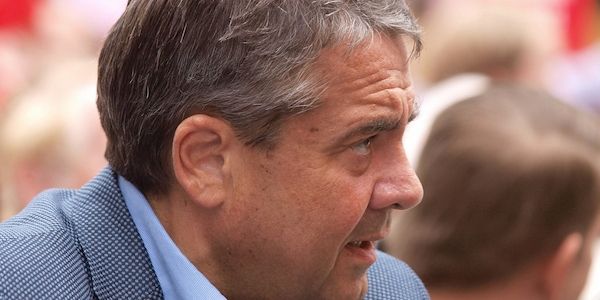 Gabriel warnt vor "zweitem Versailles"