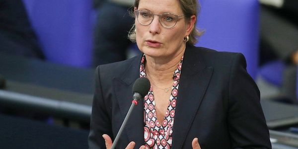 Hubig will höhere Strafen bei Vergewaltigung mit K.o.-Tropfen