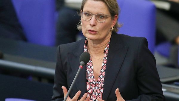 Hubig will höhere Strafen bei Vergewaltigung mit K.o.-Tropfen