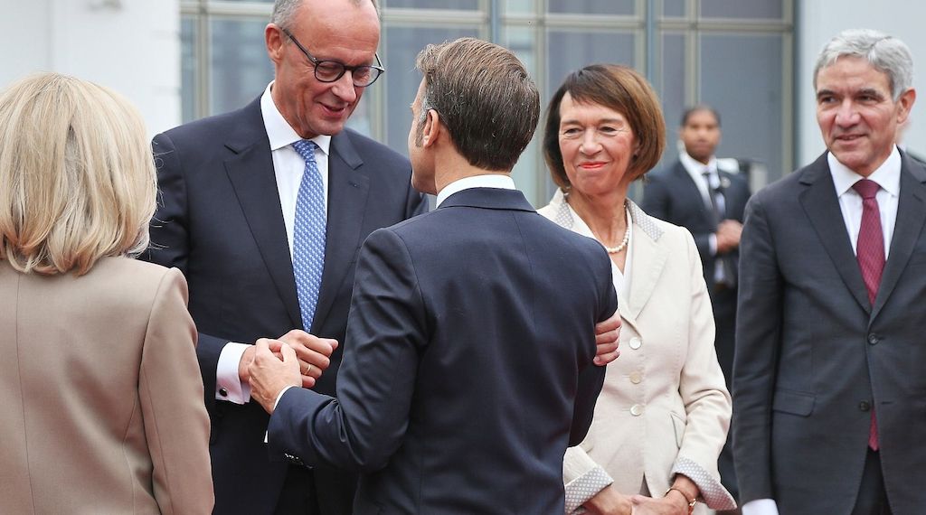 Merz stimmt Deutsche auf schwere Umbruchszeit ein