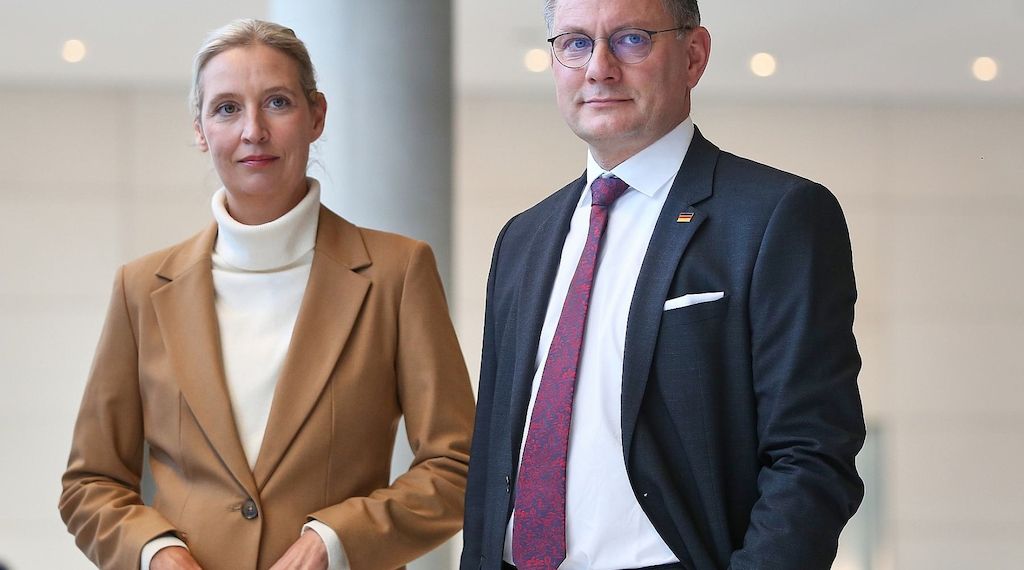 Forsa: AfD hält Führung - Union stabil