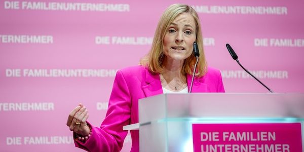 Familienunternehmer laden AfD ein – scharfe Kritik