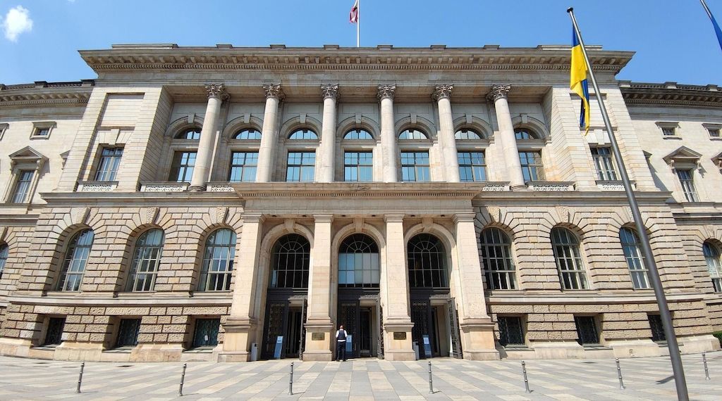 Berliner Abgeordnetenhaus benennt Vorplatz nach Margot Friedländer