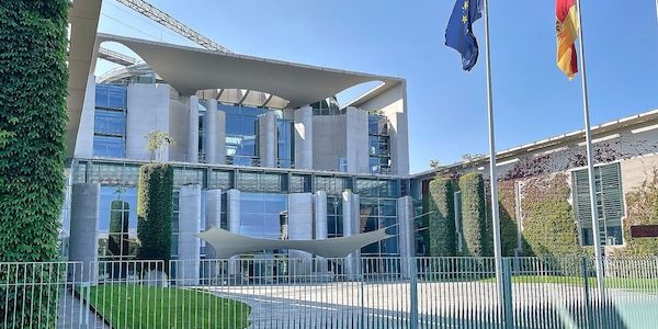 Grüne wollen Krisen-Koordinierungsstelle im Kanzleramt