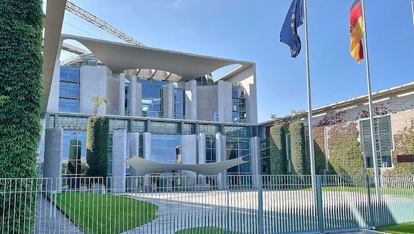 Grüne wollen Krisen-Koordinierungsstelle im Kanzleramt