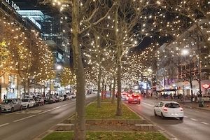 City West im Glanz: Der Kurfürstendamm strahlt Berlin in die Weihnachtszeit Bild 1