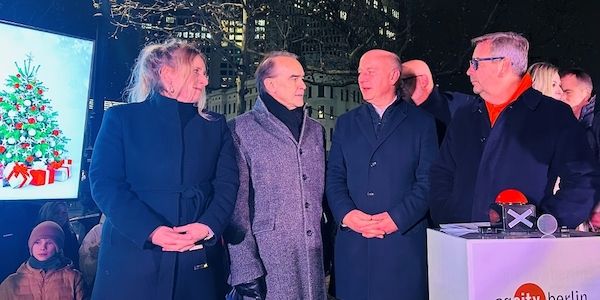 City West im Glanz: Der Kurfürstendamm strahlt Berlin in die Weihnachtszeit