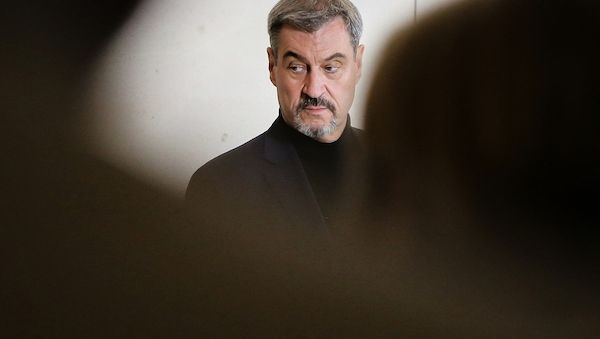 Söder will E-Auto-Förderung auf Hybrid-Autos ausdehnen