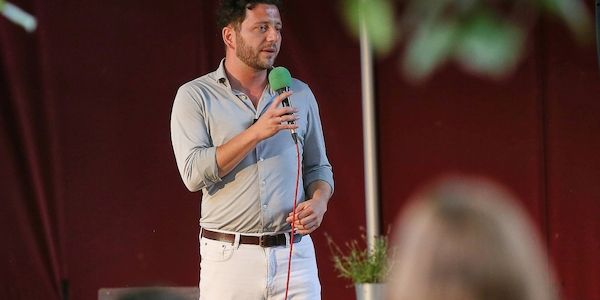 Banaszak fordert von Grünen mehr Profil und verteidigt sich