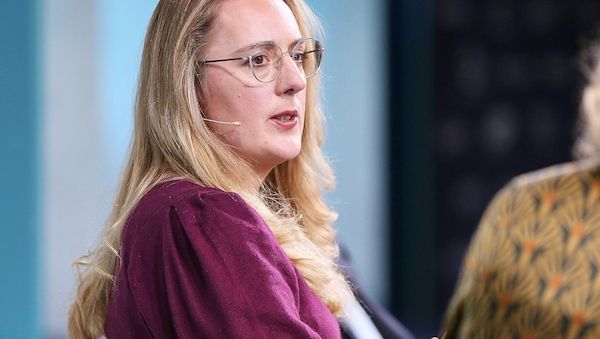 Dröge gegen verpflichtendes Gesellschaftsjahr