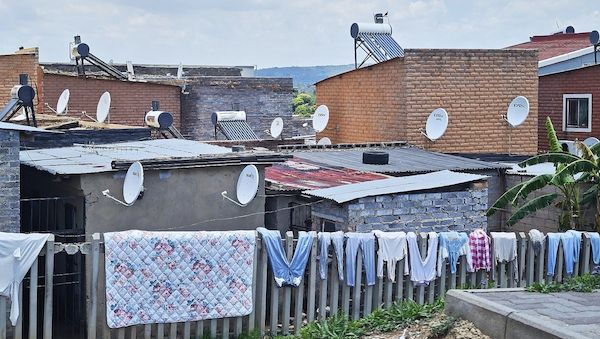 DRK: "Regierung setzt den Rotstift bei notleidenden Menschen an"