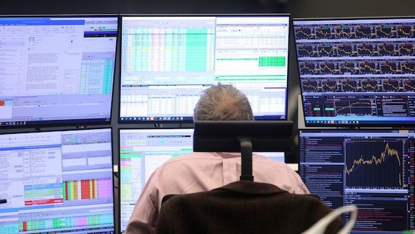 Dax arbeitet sich nach Inflationsdaten ins Plus