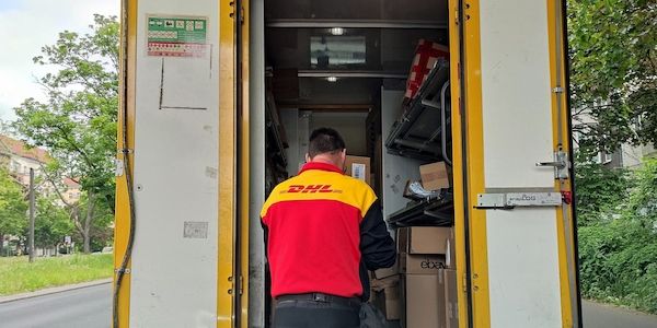 DHL erwartet über 12 Millionen Pakete pro Tag zur Weihnachtszeit