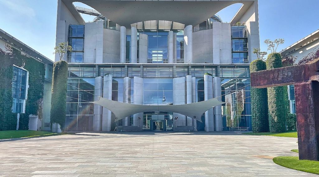 Drohnen-Alarm erster Fall für neuen Sicherheitsrat im Kanzleramt