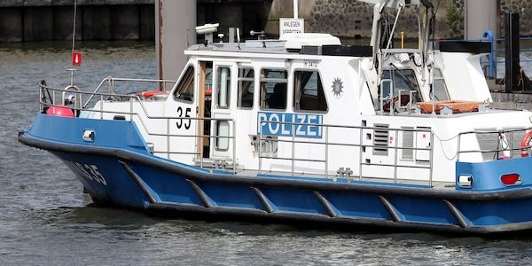 Wasserschutzpolizei zieht Bilanz nach Kontrollen im Hamburger Hafen
