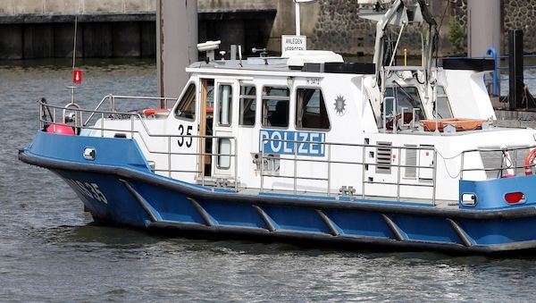 Wasserschutzpolizei zieht Bilanz nach Kontrollen im Hamburger Hafen
