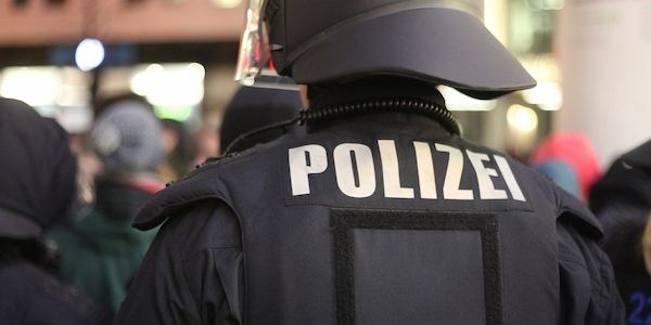 Über 50 Polizisten bei Anti-AfD-Protesten in Gießen verletzt