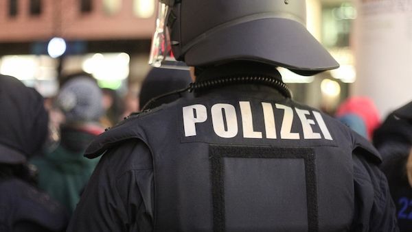 Über 50 Polizisten bei Anti-AfD-Protesten in Gießen verletzt