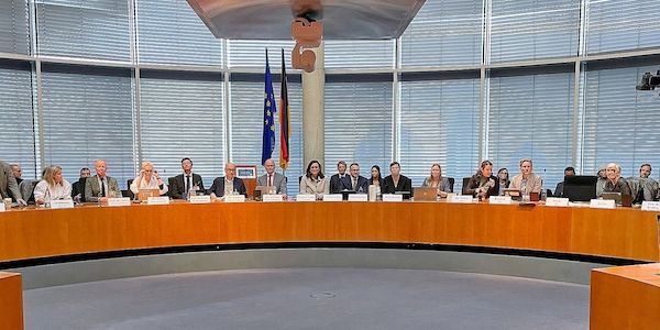 Drosten in Enquete-Kommission: "Es gibt keine deutsche Pandemie"