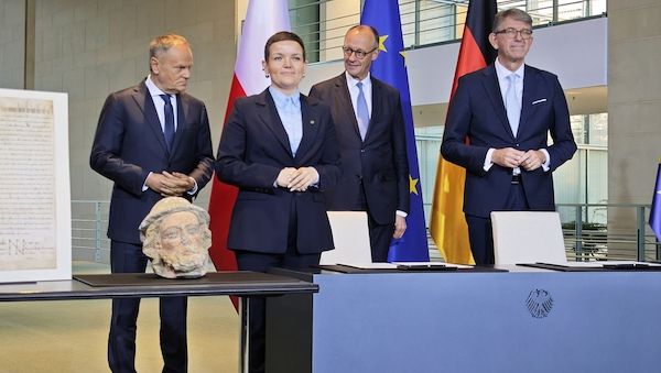 Bundesregierung gibt Kulturgüter an Polen zurück