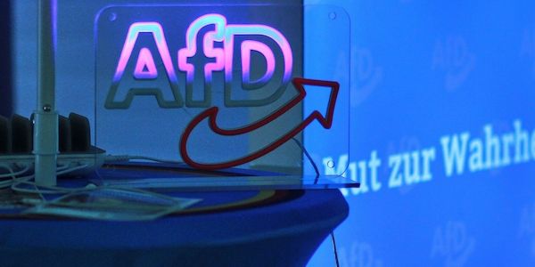 Mehrheit der Ostdeutschen für Kontakte zwischen Wirtschaft und AfD