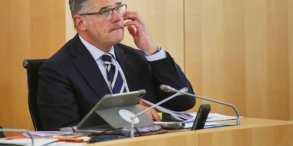 Rhein wirbt für Reformen nach griechischem Vorbild