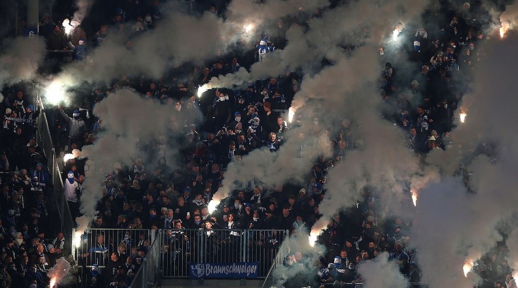 Grüne lehnen Pläne für verschärfte Maßnahmen in Stadien ab