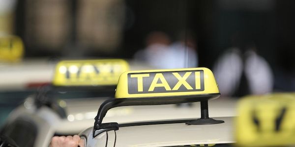Versuchter Raub auf Taxifahrer in Berlin-Siemensstadt