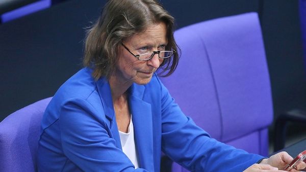Carstensen unterstützt Rentenpaket trotz Nein in Probeabstimmung