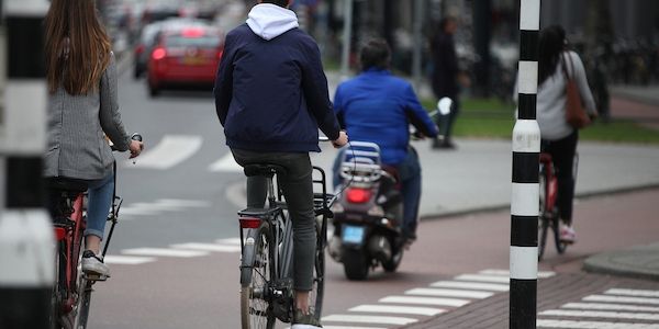 ADAC will verpflichtende Türwarnsysteme gegen "Dooring"-Unfälle