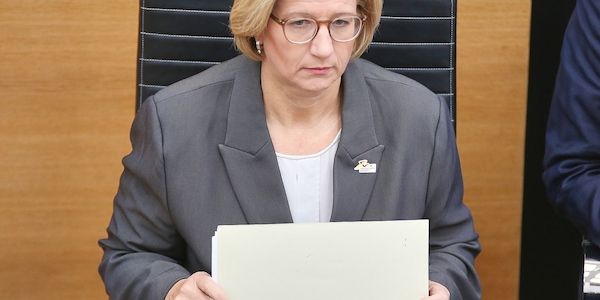 Rehlinger verteidigt Bas gegen Arbeitgeberkritik