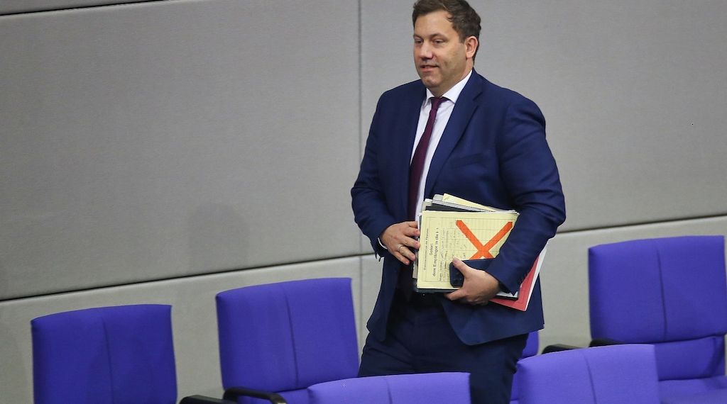 Klingbeil bringt Riester-Reform auf den Weg