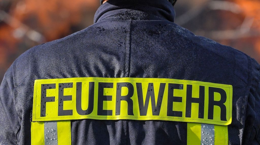 Campingkocher löst ind Oranienburg Küchenbrand aus – Frau schwer verletzt