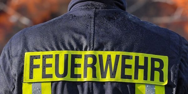 Campingkocher löst ind Oranienburg Küchenbrand aus – Frau schwer verletzt