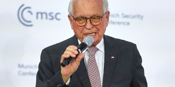 Ischinger ruft Europa zu Engagement für Waffenruhe in Ukraine auf