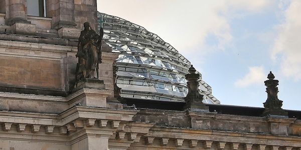 Klöckner will Ausschluss unsicherer Abgeordneten-Mitarbeiter