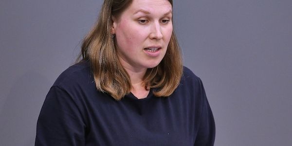 Grüne wollen mehr Schutz für Opfer von Menschenhandel