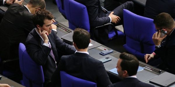 Nach Renten-Beschluss Rufe nach tiefgreifenden Reformen