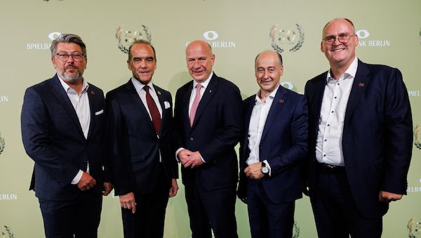 Spielbank Berlin feierte 50-jähriges Bestehen mit Gala im Theater am Potsdamer Platz