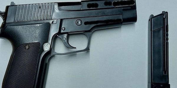 Mann mit Softairwaffe am S-Bahnhof Reeperbahn festgenommen