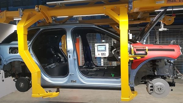 Deutsche Autoindustrie erwartet 2026 etwas mehr Pkw-Neuzulassungen